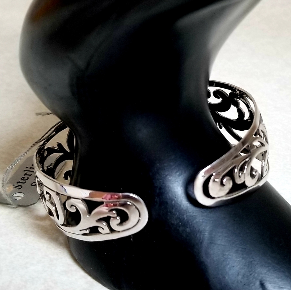 NWOT STERLING SILVER SCROLL HEART CUFF BRACELET - Picture 5 of 7